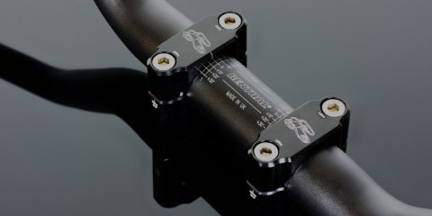 RENTHAL KIEROWNICA (36MM) MX FATBAR 36 HANDLEBAR BLACK RC/HONDA CRF, KAWASAKI KX/KXF KOLOR CZARNY Z GĄBKA RENTHAL KIEROWNICA (36MM) MX FATBAR 36 HANDLEBAR BLACK RC/HONDA CRF, KAWASAKI KX/KXF KOLOR CZARNY Z GĄBKA