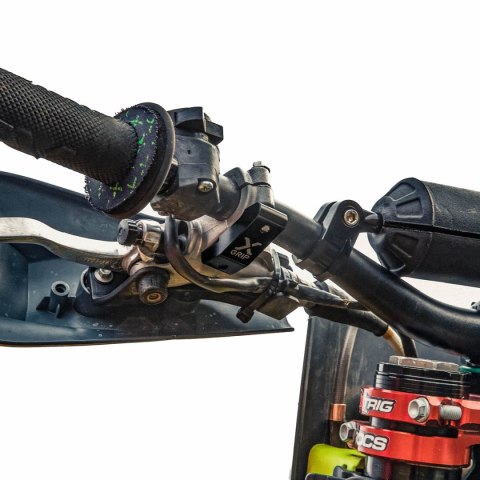X-GRIP OSŁONA OBEJMA WZMOCNIENIE POMPY SPRZĘGŁA BREMBO BETA,KTM, HUSQVARNA,SHERCO ( PATRZ OPIS TOWARU) KOLOR CZARNY X-GRIP OSŁONA OBEJMA WZMOCNIENIE POMPY SPRZĘGŁA BREMBO BETA,KTM, HUSQVARNA,SHERCO ( PATRZ OPIS TOWARU) KOLOR CZARNY