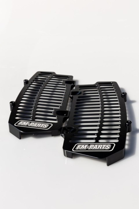 FM-PARTS OSŁONY CHŁODNICY (KRATKI) ALUMINIUM KTM/HUSQVARNA/GAS GAS '20-'25 TBI / TPI KOLOR CZARNY FM-PARTS OSŁONY CHŁODNICY (KRATKI) ALUMINIUM KTM/HUSQVARNA/GAS GAS '20-'25 TBI / TPI KOLOR CZARNY