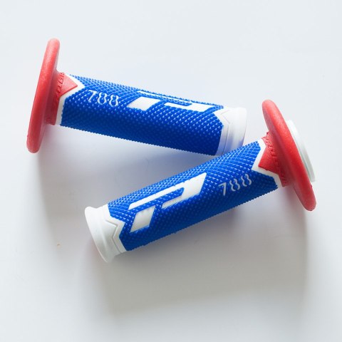 PROGRIP MANETKI PG788 OFF ROAD (22+25MM, DŁ.115MM) KOLOR BIAŁY/NIEBIESKI/CZERWONY (TRÓJSKŁADNIKOWE) (788-227) (PG788/20) PROGRIP MANETKI PG788 OFF ROAD (22+25MM, DŁ.115MM) KOLOR BIAŁY/NIEBIESKI/CZERWONY (TRÓJSKŁADNIKOWE) (788-227) (PG788/20)