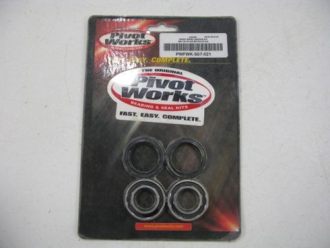 PIVOT WORKS ŁOŻYSKA KOŁA PRZEDNIEGO SUZUKI RM 125/250`01-18 Z USZCZELNIACZAMI PIVOT WORKS ŁOŻYSKA KOŁA PRZEDNIEGO SUZUKI RM 125/250`01-18 Z USZCZELNIACZAMI