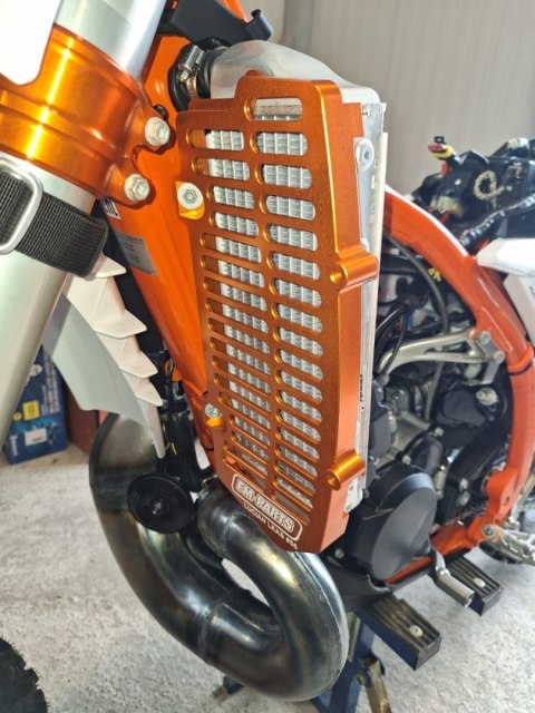 FM-PARTS OSŁONY CHŁODNICY (KRATKI) ALUMINIUM KTM/HUSQVARNA/GAS GAS '20-'25 TBI / TPI KOLOR POMARAŃCZOWY FM-PARTS OSŁONY CHŁODNICY (KRATKI) ALUMINIUM KTM/HUSQVARNA/GAS GAS '20-'25 TBI / TPI KOLOR POMARAŃCZOWY
