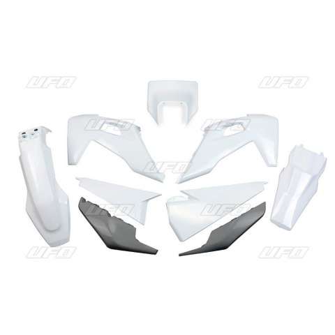 UFO KOMPLET PLASTIKÓW HUSQVARNA TE 150 / 250 / 300 '20-'23, FE 250 / 350 / 450 / 501 '20-'23 Z OSŁONĄ LAMPY KOLOR OEM (BIAŁY/GRA UFO KOMPLET PLASTIKÓW HUSQVARNA TE 150 / 250 / 300 '20-'23, FE 250 / 350 / 450 / 501 '20-'23 Z OSŁONĄ LAMPY KOLOR OEM (BIAŁY/GRA