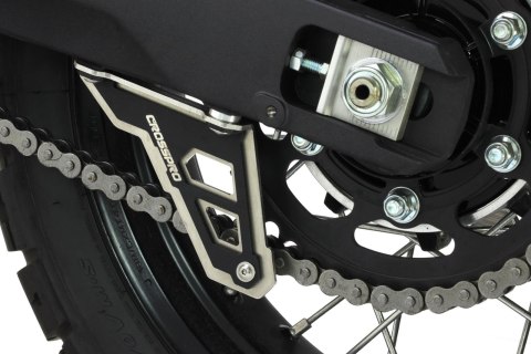 CROSSPRO PROWADNICA ŁAŃCUCHA YAMAHA XTZ 690 TENERE 700/WORLD RAID '19 - '23 KOLOR CZARNY CROSSPRO PROWADNICA ŁAŃCUCHA YAMAHA XTZ 690 TENERE 700/WORLD RAID '19 - '23 KOLOR CZARNY
