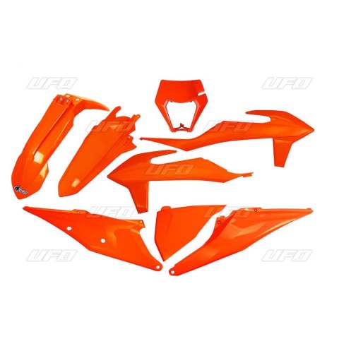 UFO KOMPLET PLASTIKÓW KTM EXC 125 '20-'21, EXC 250 / 300 TPI '20-'23, EXC-F 250 / 350 / 450 / 500 '20-'23 Z OSŁONĄ LAMPY KOLOR P UFO KOMPLET PLASTIKÓW KTM EXC 125 '20-'21, EXC 250 / 300 TPI '20-'23, EXC-F 250 / 350 / 450 / 500 '20-'23 Z OSŁONĄ LAMPY KOLOR P