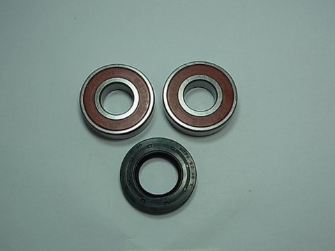 TOURMAX ŁOŻYSKA KOŁA PRZEDNIEGO Z USZCZELNIACZAMI SUZUKI GSX 600F '03-'06, DL 650 '04-'12, GSF 650 BANDIT '05-'06, GSX 750F '04-