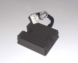 TOURMAX REGULATOR NAPIĘCIA SUZUKI AN 650 BURGMAN '06-'12, VZR 1800 INTRUDER ''06-'12, VL 1500 '13-'19, VZR 1800 '11-'19 (OEM: 32