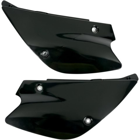 UFO BOCZKI TYLNE KAWASAKI KX 80 '98-'00, KX 85 '01-'12 KOLOR CZARNY UFO BOCZKI TYLNE KAWASAKI KX 80 '98-'00, KX 85 '01-'12 KOLOR CZARNY