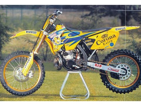BLACKBIRD POKROWIEC / POSZYCIE NA SIEDZENIE SUZUKI RM 125/250 '01-'08 REPLICA TEAM SUZUKI 2001