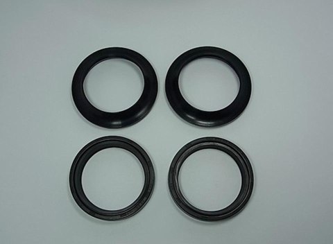 TOURMAX USZCZELNIACZE PRZEDNIEGO ZAWIESZENIA OLEJOWE I PYŁOWE (KOMPLET) (46X58X10,5) KAWASAKI ZX6/9R, SUZUKI GSX1400 02-07, SV10 TOURMAX USZCZELNIACZE PRZEDNIEGO ZAWIESZENIA OLEJOWE I PYŁOWE (KOMPLET) (46X58X10,5) KAWASAKI ZX6/9R, SUZUKI GSX1400 02-07, SV10