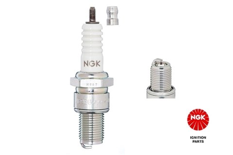 NGK ŚWIECA ZAPŁONOWA B8EG (NR 3430) (W24ESV) (4) NGK ŚWIECA ZAPŁONOWA B8EG (NR 3430) (W24ESV) (4)