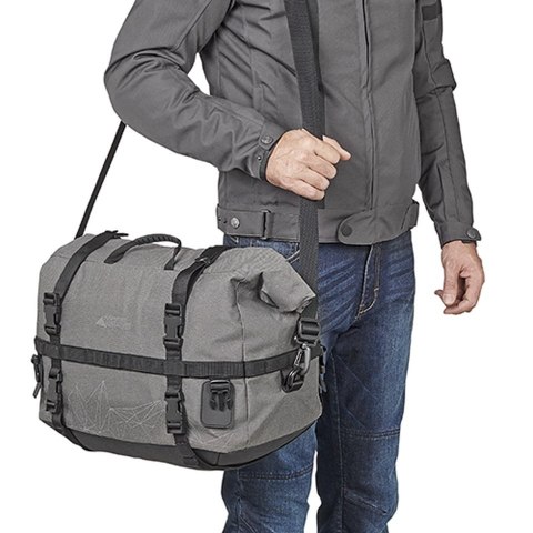 KAPPA TORBA NA SIEDZENIE, BAGAŻNIK LUB RAMIĘ 32L KOLOR SZARY (INSPIRING ADVENTURE) KAPPA TORBA NA SIEDZENIE, BAGAŻNIK LUB RAMIĘ 32L KOLOR SZARY (INSPIRING ADVENTURE)